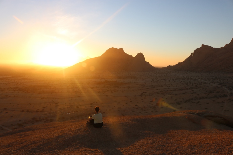 Touring Spitzkoppe in Namibia