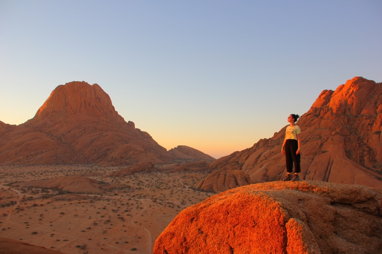 Touring Spitzkoppe in Namibia