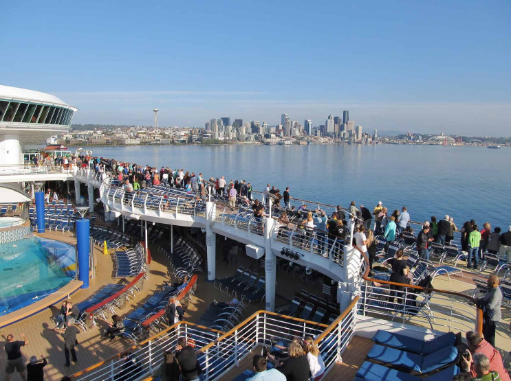 Pool on the Explorer of the Seas cruise ship in Seattle, Washington, USA. Photo credit Jasperdo on flickr.